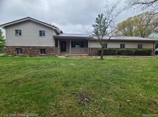 24800 Dayton Rd, Armada, MI 48005