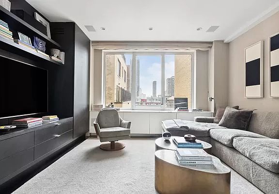 5th image of 1095 Park Ave #14D