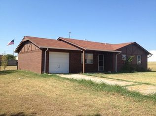 1022 Shell St, Marietta, OK 73448