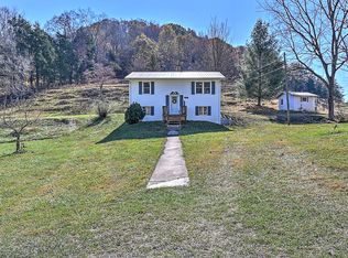 1067 Sloantown Rd, Duffield, VA 24244