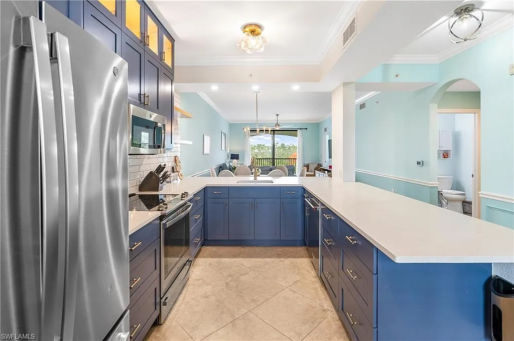 2 bed, 2.0 bath, 1194 sqft, $2,400 — Photo 3