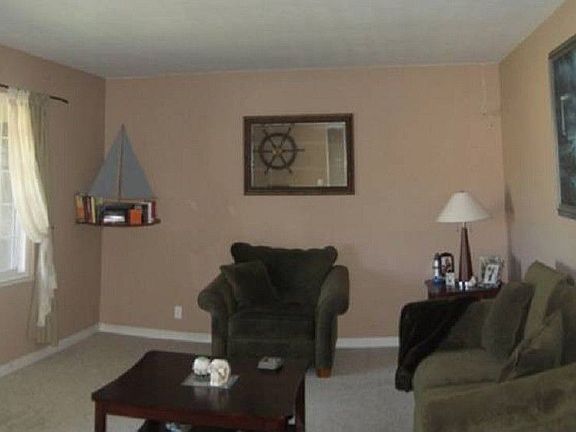 4th image of 852 Knollfield Way