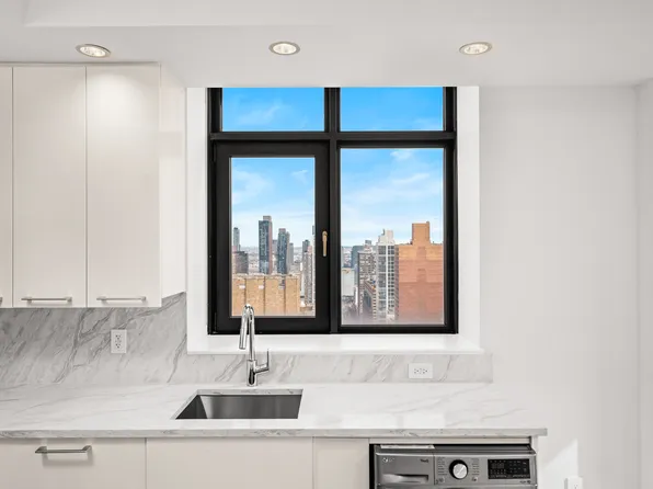 49 East 34th Street image 4 of 8