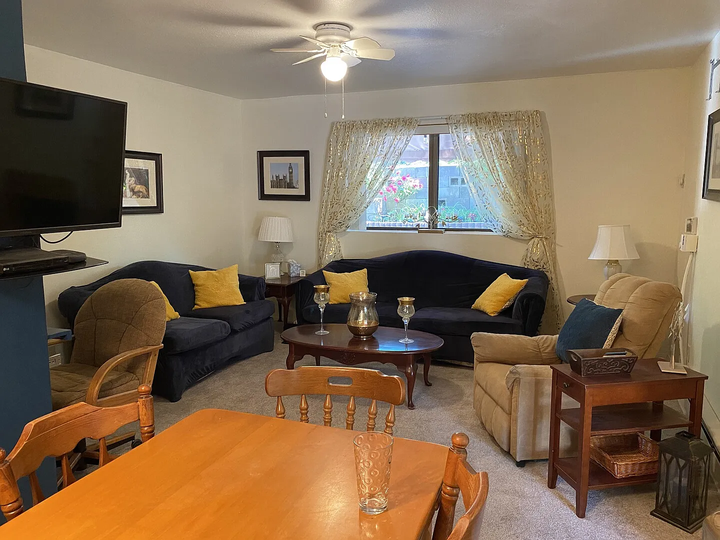 1 bdrm w/2 beds/private patio 5 min from rte 5 7 min to Bethel — Photo 3