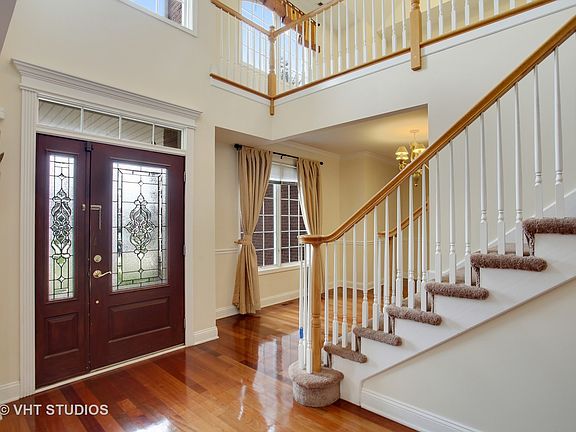 2nd image of 1440 S Villa Ave