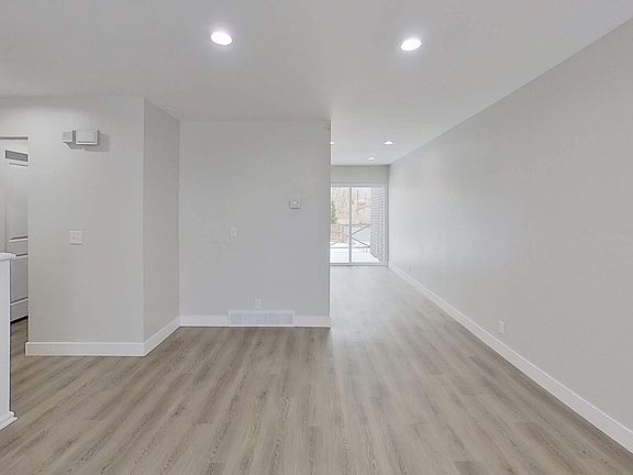 5th image of 2310 W Bonniebrook Cir #1
