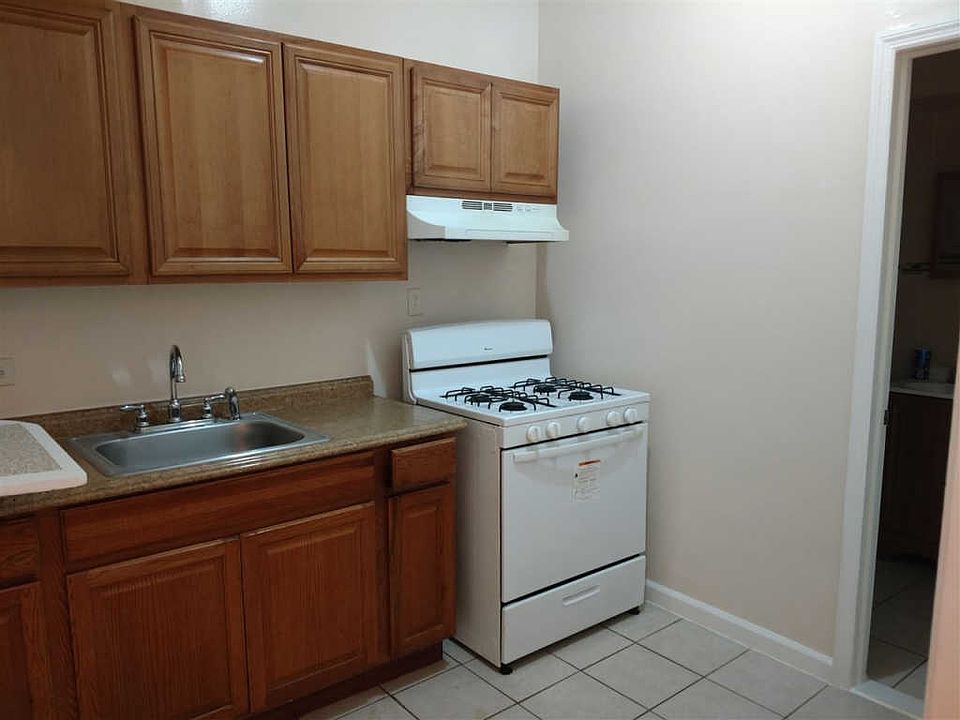 1st image of 2362 Kennedy Blvd