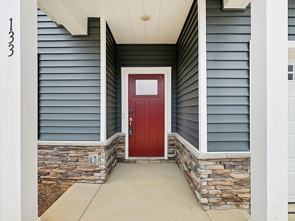 4th image of 133 Klamath Dr