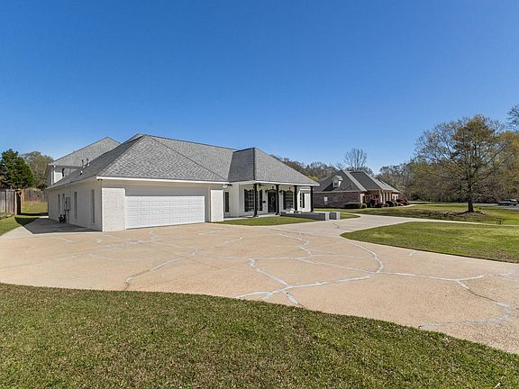 4th image of 98 Morrell Cir