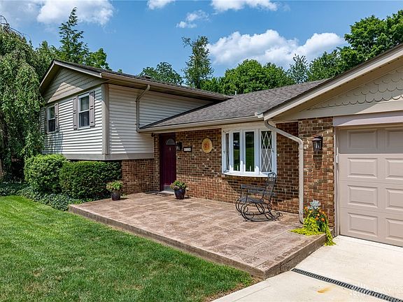 2nd image of 624 Riverwood Dr
