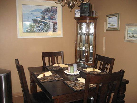 4th image of 100 W Park Circle Dr APT 4I