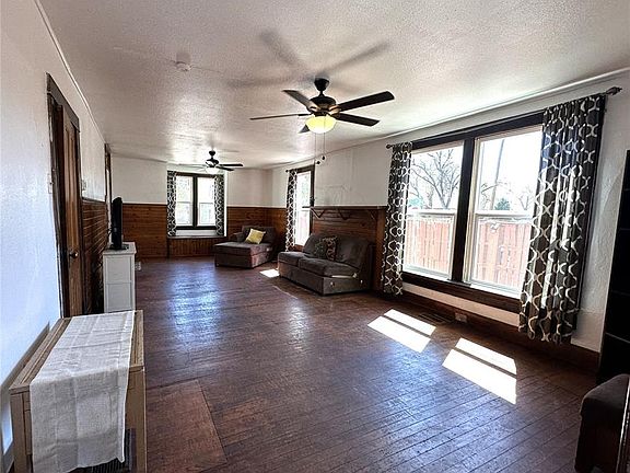 5th image of 1039 Carteret Ave