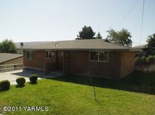 210 Hillview Ave, Selah, WA