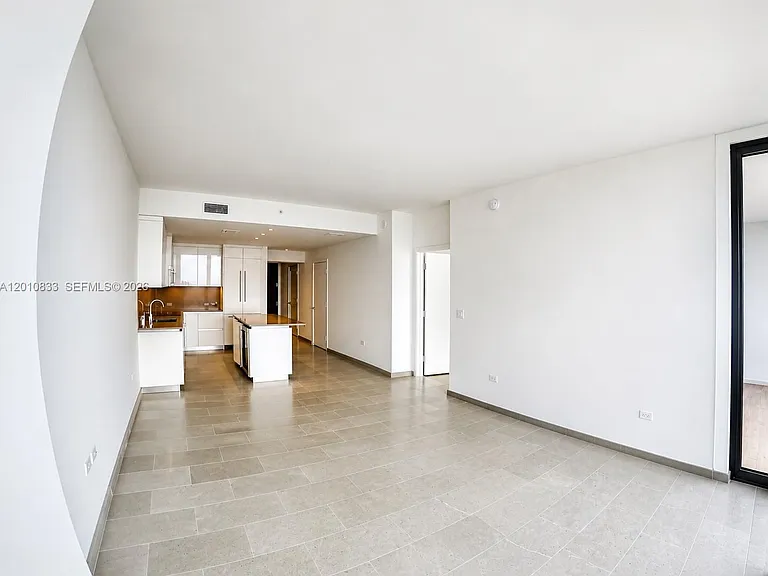 88 SW 7th St #2206 — Photo 14