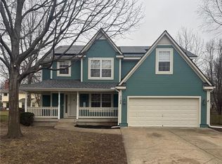 1105 SE Brownfield Dr, Lees Summit, MO 64081