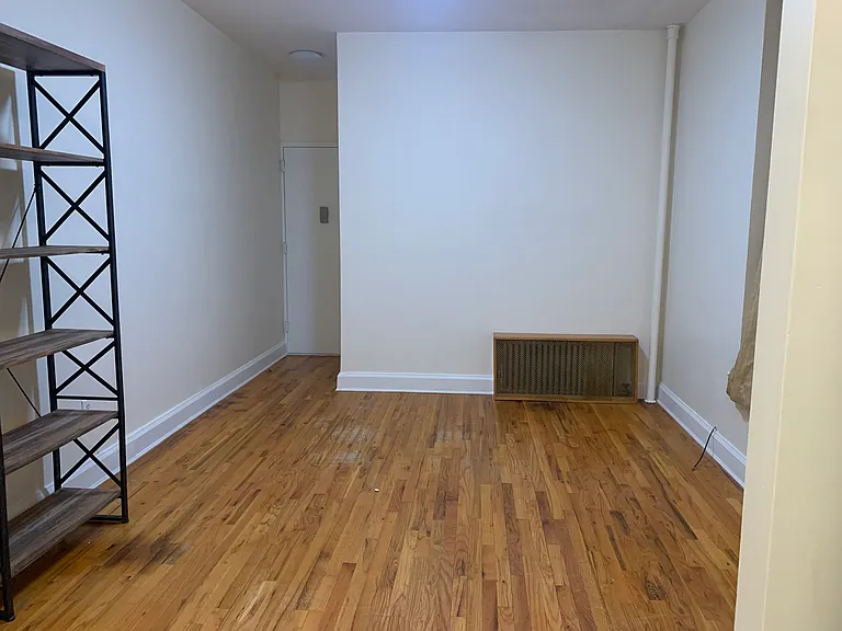 2728 Broadway #2C — Photo 3