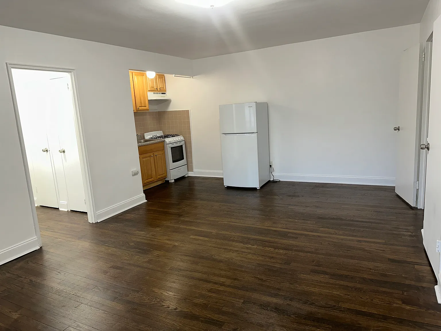 Studio, 500 sqft, $1,700 — Photo 2