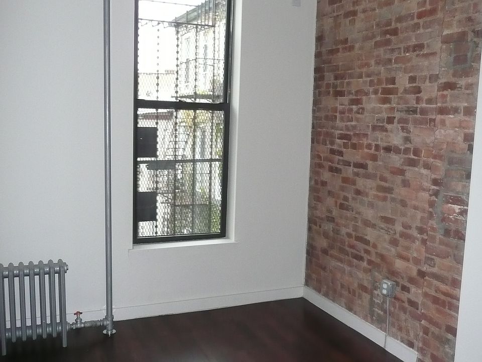 2nd image of 308 Tompkins Ave APT 3J