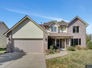 7201 Cedar Creek Cir, Lincoln, NE 68516