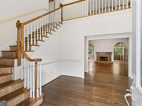 4th image of 3485 Sheridan Chase SE