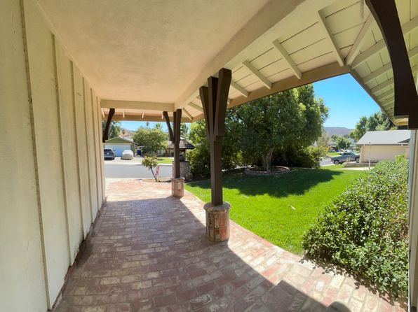 28205 Oaklar Dr