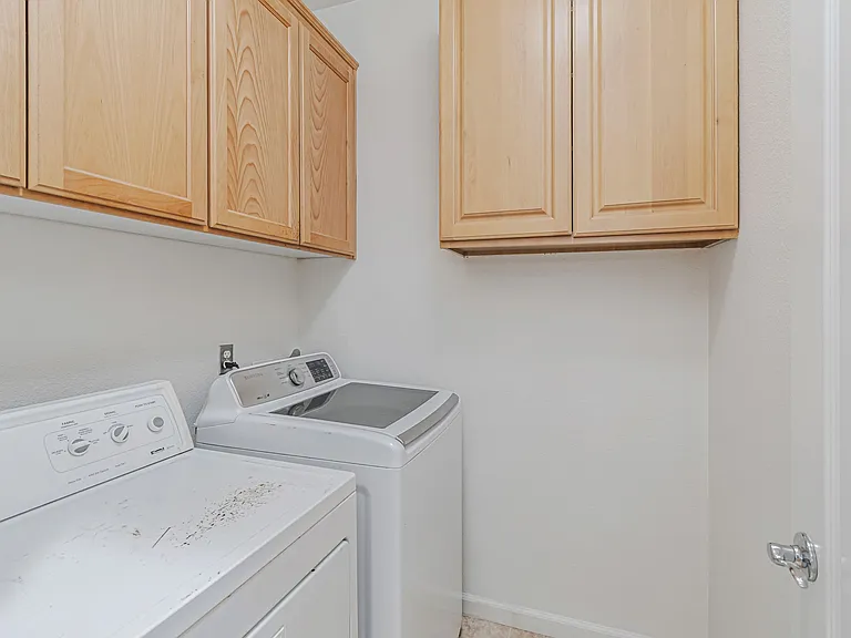 118 Copper Beech Gln — Photo 40