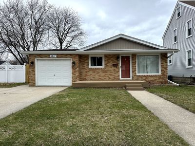 1617 Court St, Port Huron, MI, 48060