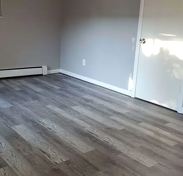 27 W Parkwood Dr — Photo 2