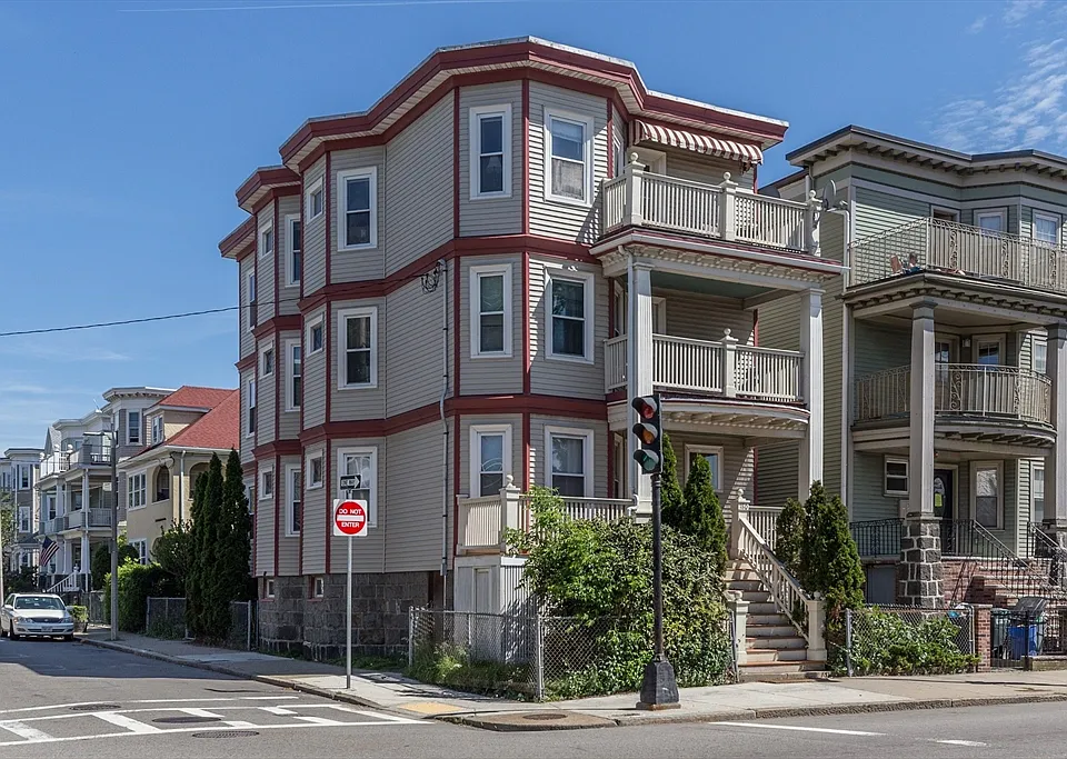 180 Boston St #1