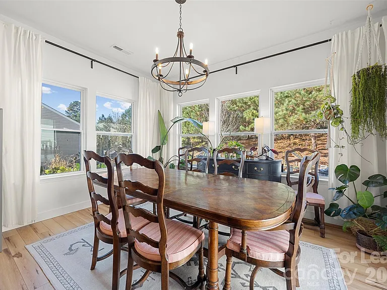 1668 Beleek Ridge Ln — Photo 12