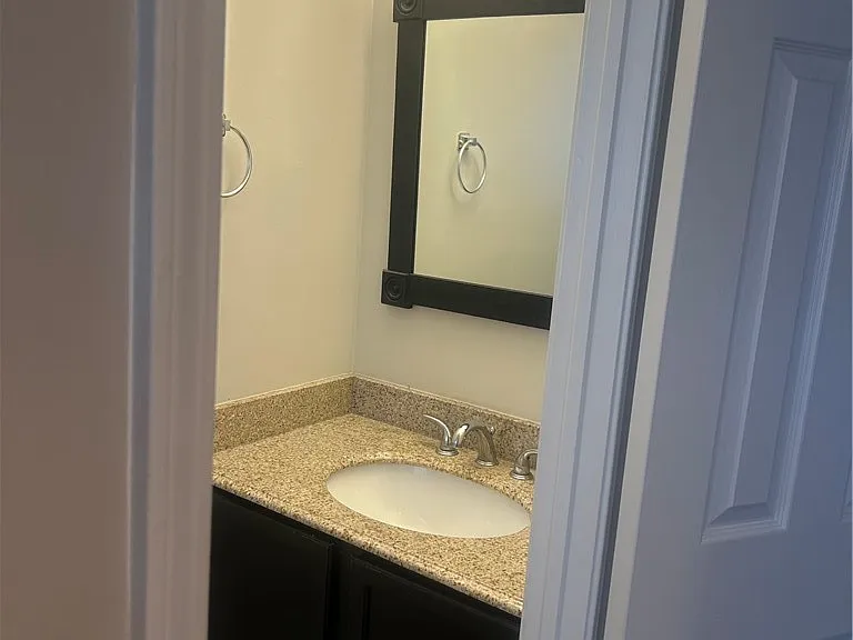395 Alexander St #12 — Photo 8
