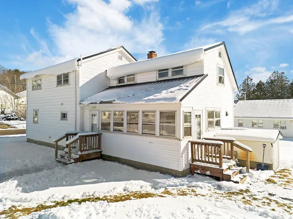 26 Purple Heart Highway, Brooks, ME 04921