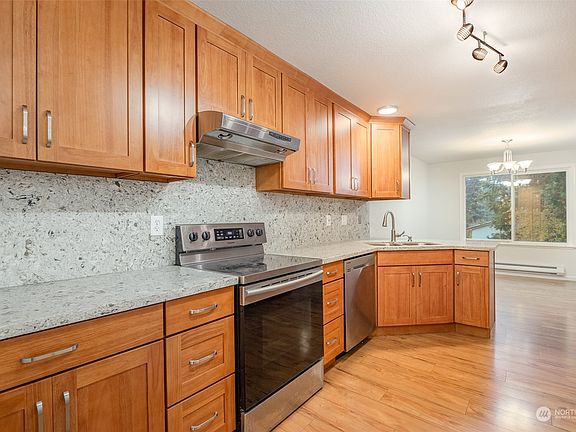 4th image of 4200 FACTORIA Boulevard SE #B4