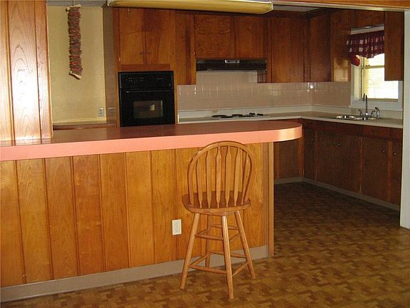 5th image of 714 Reynolds Ave