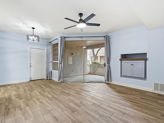 4th image of 1633 E Lakeside Dr Unit 52