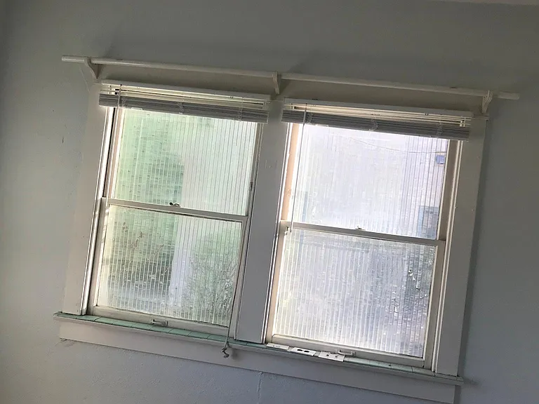 248 E University Blvd — Photo 15