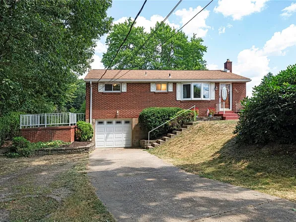 540 Henggi Dr, Crescent, PA 15046