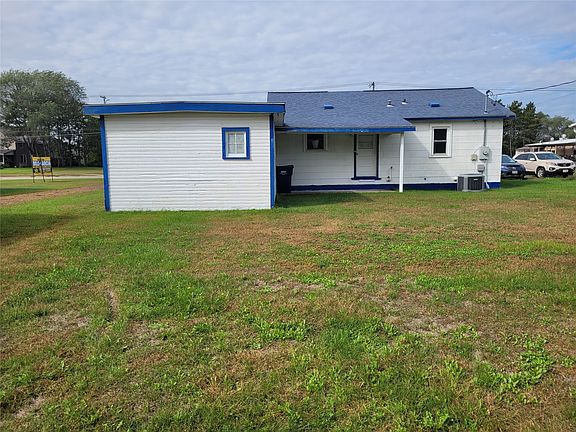 2nd image of 319 Gebhardt Road