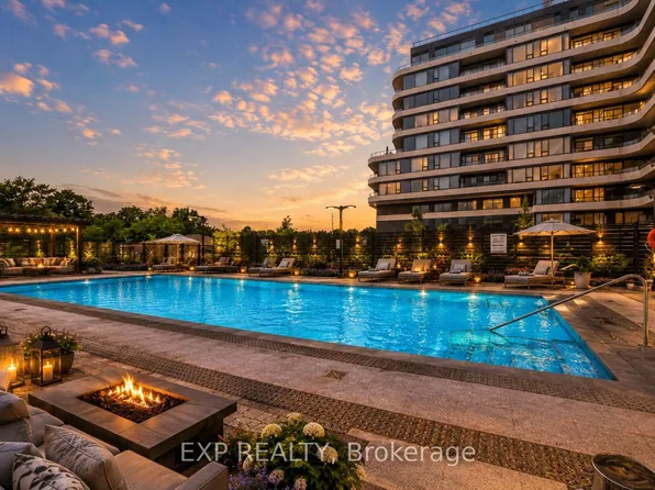 8188 Yonge St #235, Vaughan, ON L4J 0M2