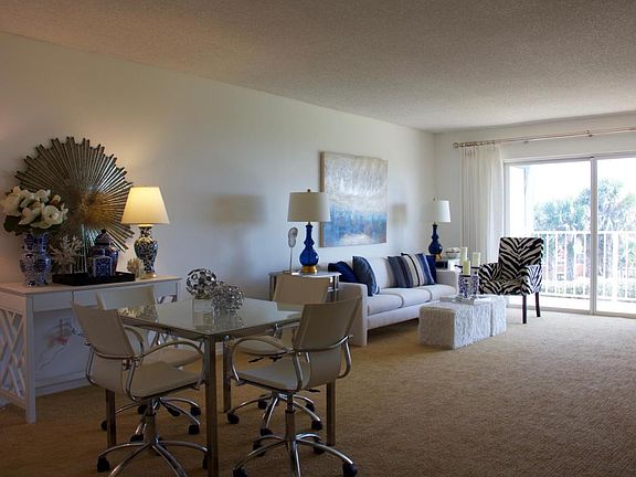 4th image of 4850 Ocean Beach Blvd APT 203