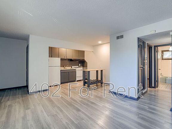 2nd image of 4513 Lafayette Ave APT 8