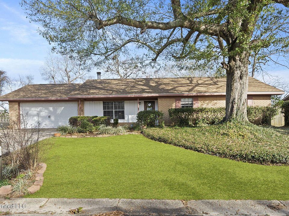 1st image of 105 Eugene Dr