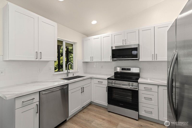 5th image of 7508 Tyee Road