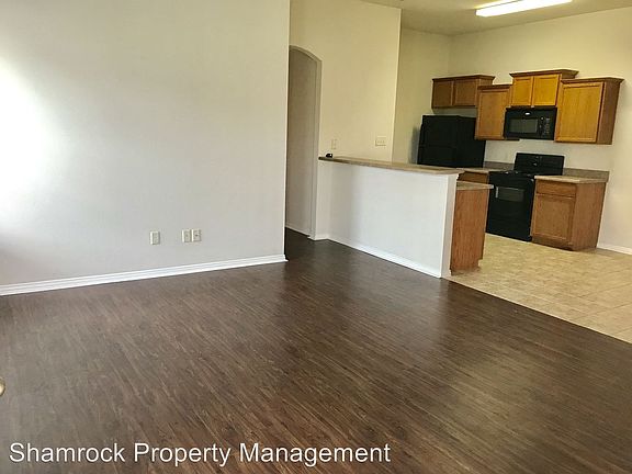 2nd image of 1202 Maverick Trl
