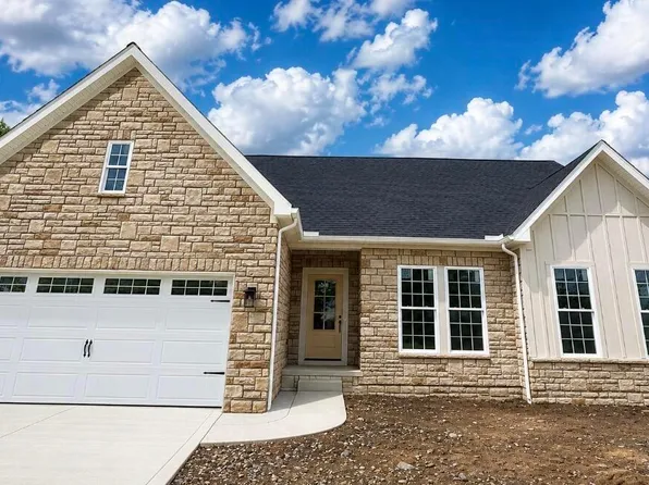 1493 Marion Country Club Dr, Marion, OH 43302