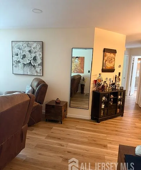 246 Crosspoint Dr — Photo 4