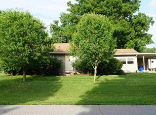 100 S Amlong St, Lone Tree, IA 52755