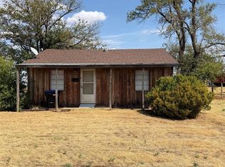 311 Highway 44, Foss, OK 73647