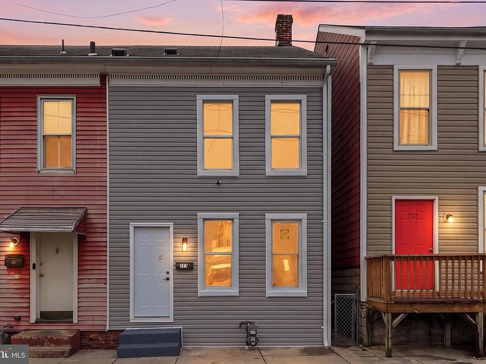 1st image of 715 E Clarke Ave