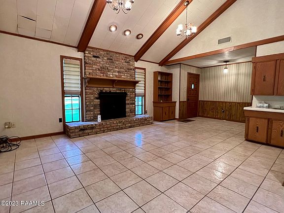 5th image of 5317 E Admiral Doyle Dr